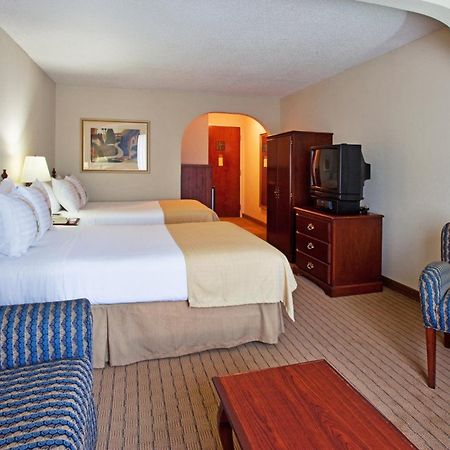 Holiday Inn Hotel And Suites Peachtree City By Ihg Exterior photo