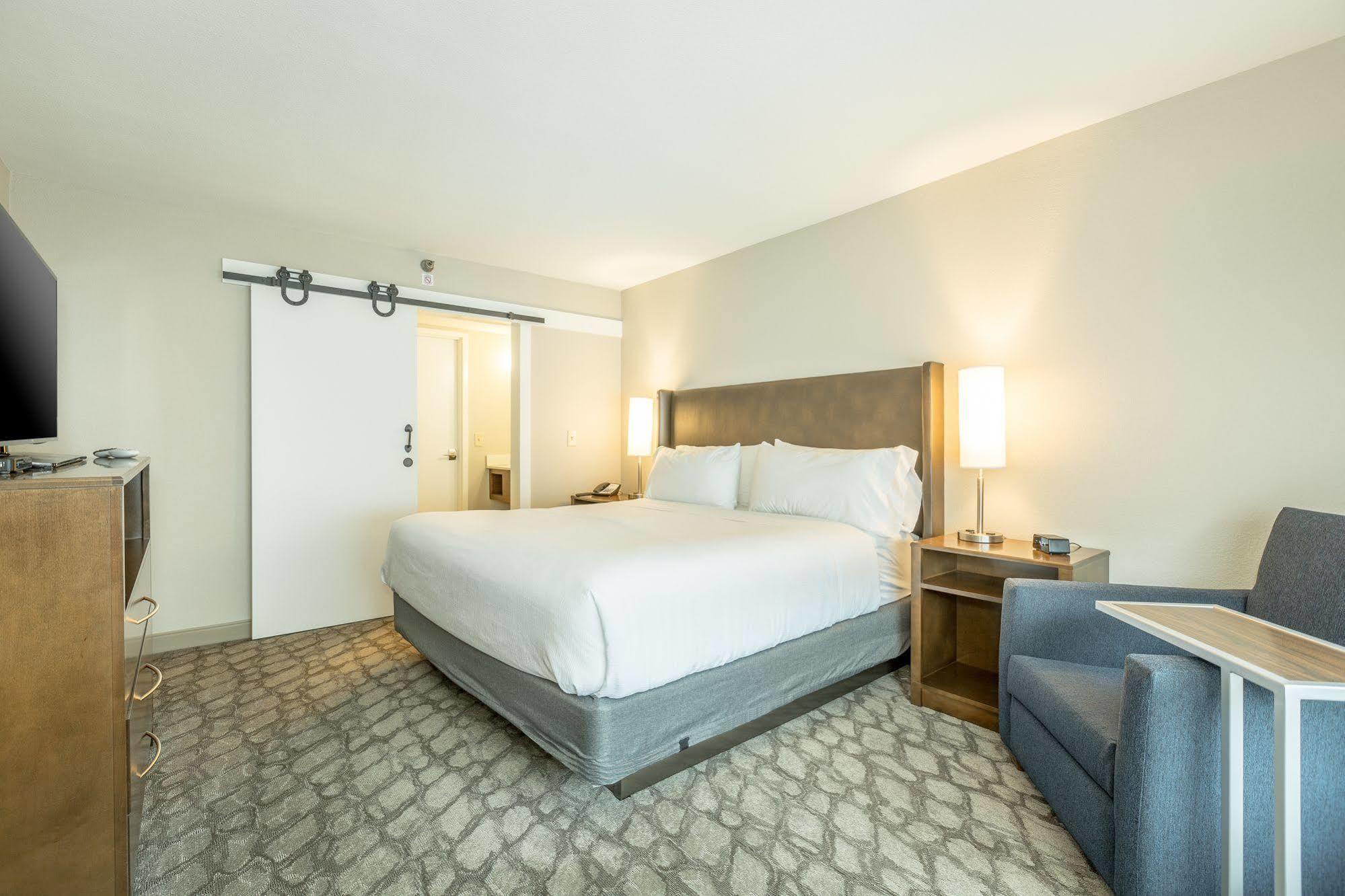 Holiday Inn Hotel And Suites Peachtree City By Ihg Exterior photo